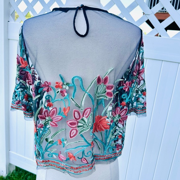 SHEIN SHEER FLORAL CROP TOP - Picture 9 of 15